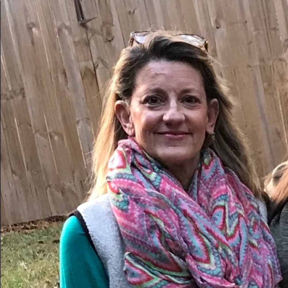 Meet your Posher, Lisa